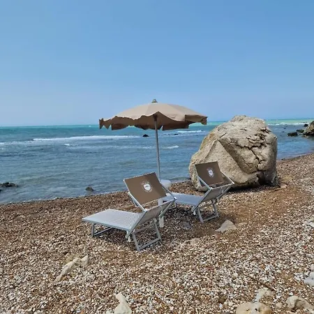 Tendu' Punta Bianca Glamping Camp