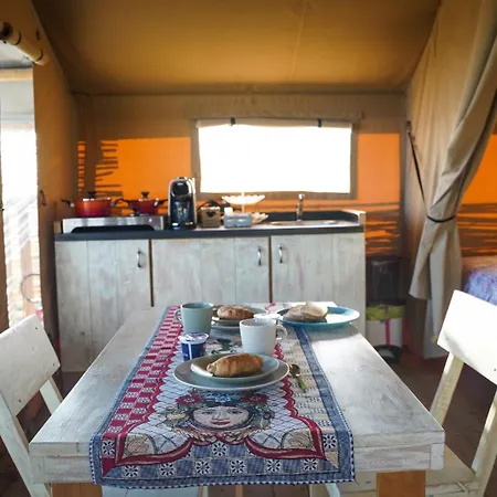 Farm stay Tendu' Punta Bianca Glamping Camp