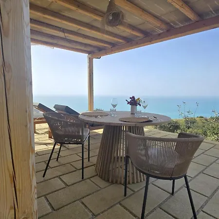 Tendu' Punta Bianca Glamping Camp 팜스테이 팔마 디 몬테치아로
